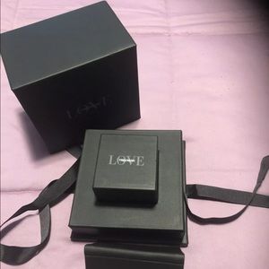 Vera Wang Ring Box Set